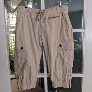 Vintage Anthropologie Coronel Tapioca Tan Khaki Cargo Capris Size Medium